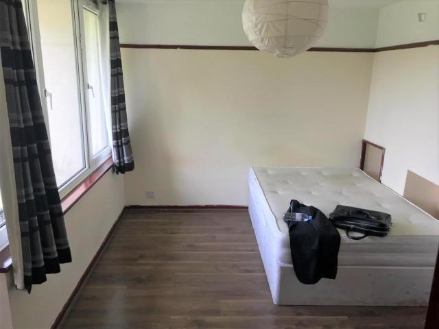 Room for rent in Saint Matthias Estate, Poplar Grove