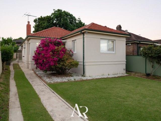 House for sale in Beverly Hills, New South Wales