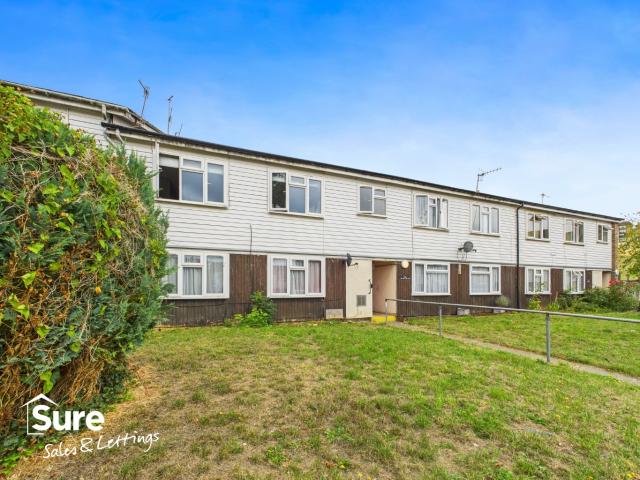 Apartment for rent in Highfield, Pouchen End
