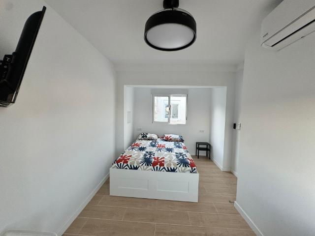 Habitación en alquiler en les Carolines Baixes, Alicante