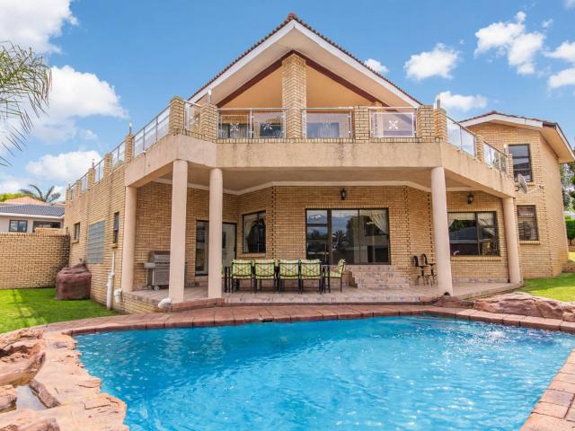House for rent in Willowway x9, City of Johannesburg Metropolitan Municipality