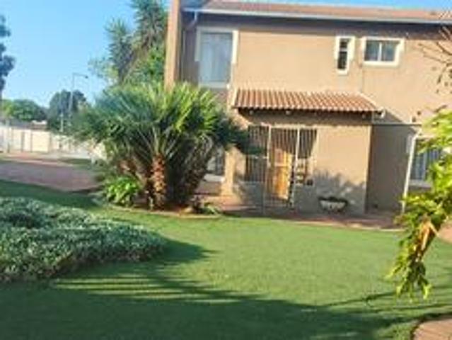 House for sale in Waterkloof, Gauteng
