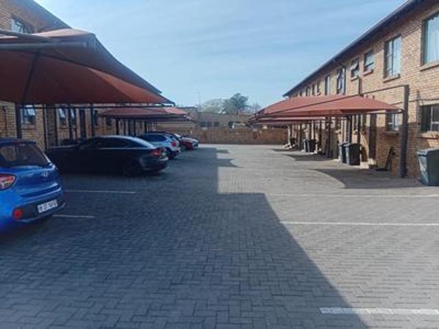Townhouse for sale in Ekurhuleni, Gauteng