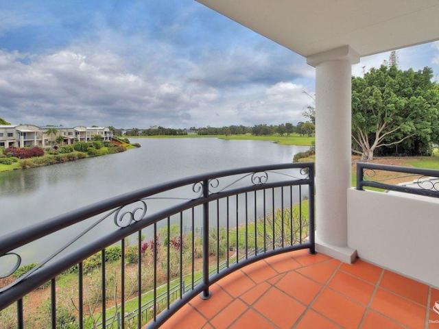 Townhouse for rent in Fernbrook, Queensland