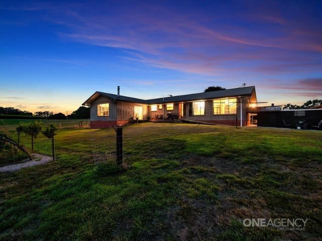 Cottage for sale in Mella, Tasmania