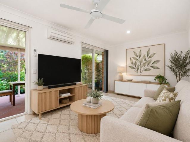 Townhouse for rent in Robina, Gold Coast City