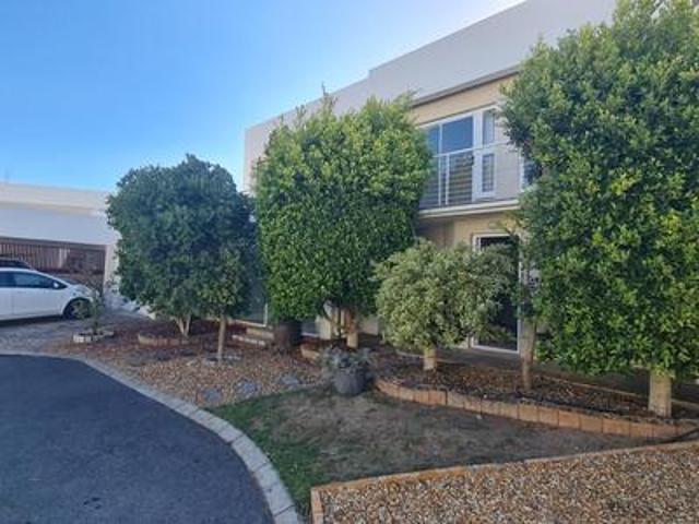 House for rent in Gordon's Bay, Western Cape