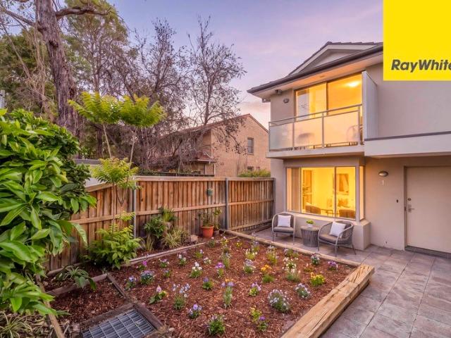 Townhouse for sale in Marsfield, Sydney