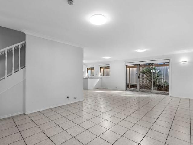 Townhouse for rent in Sutherland, New South Wales