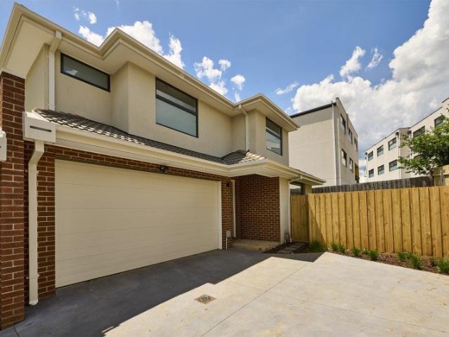 Townhouse for rent in Camerons Creek, Victoria