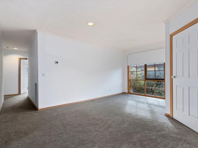 Apartment for rent in Mount Waverley, Melbourne