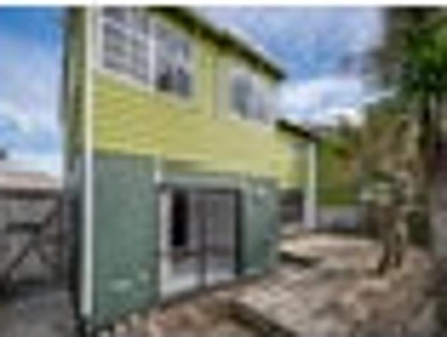Townhouse for sale in New Lynn
