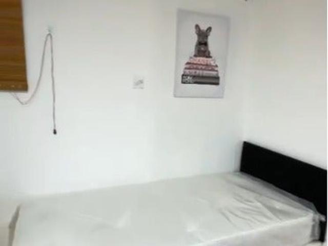 Apartment for rent in London Borough of Newham, Greater London