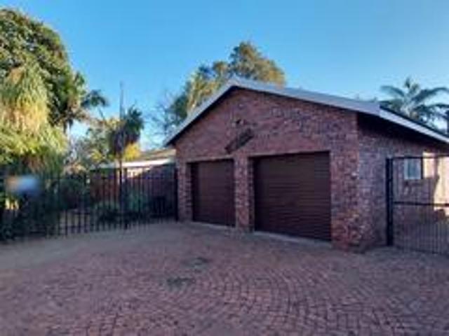 House for sale in Akasia