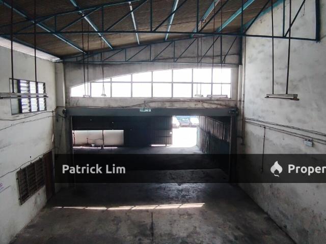Warehouse for rent in Malaka
