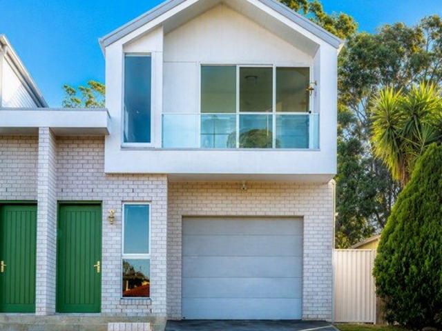 Duplex for rent in Sydney, New South Wales