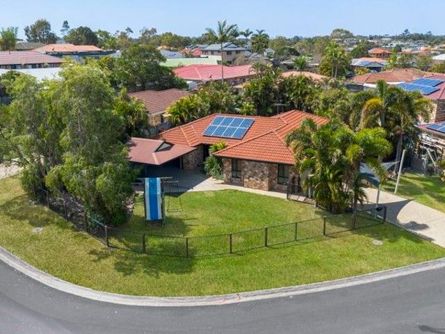 House for sale in Murrumba Downs, Queensland