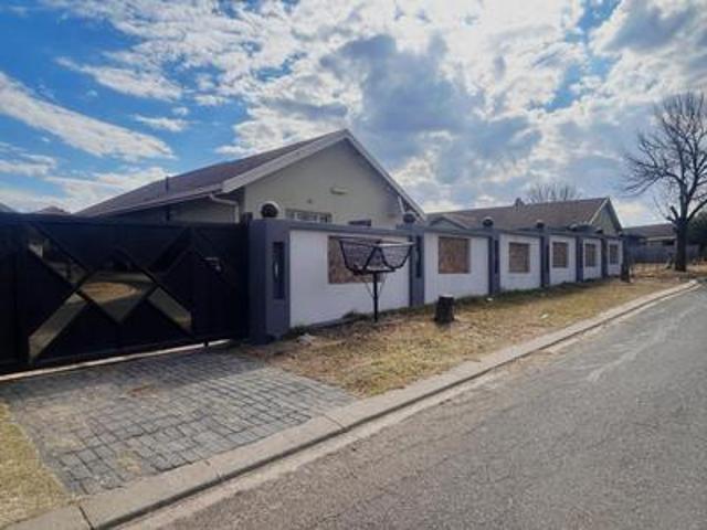 House for sale in Gert Sibande, Mpumalanga