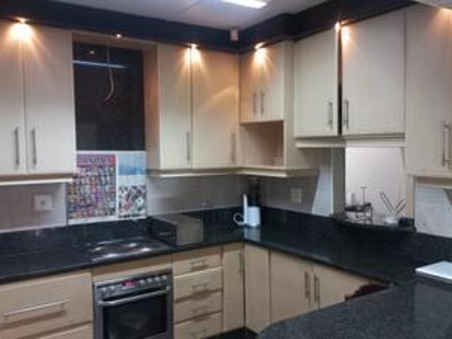 House for sale in Chatsworth, Kwazulu-natal