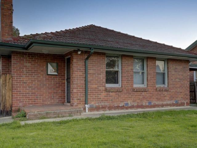 House for rent in Heidelberg Heights, Melbourne