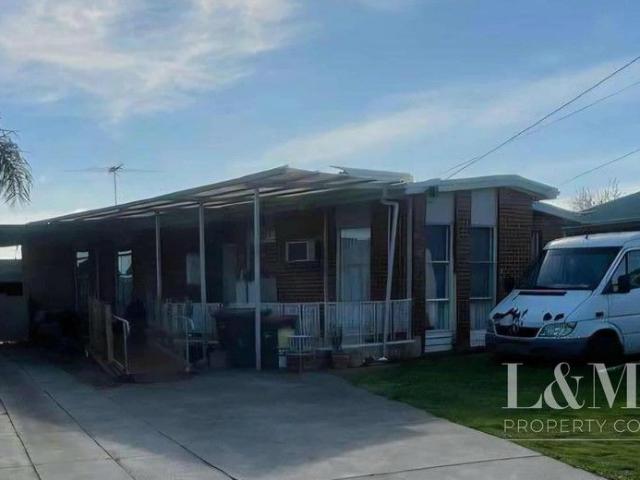 House for rent in Dallas, Victoria