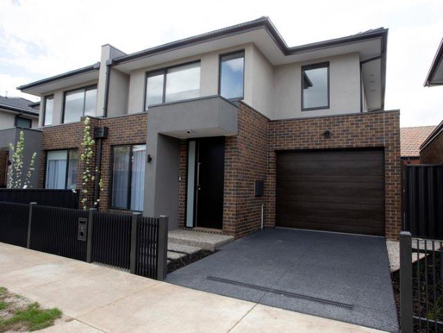 Townhouse for rent in Camerons Creek, Victoria