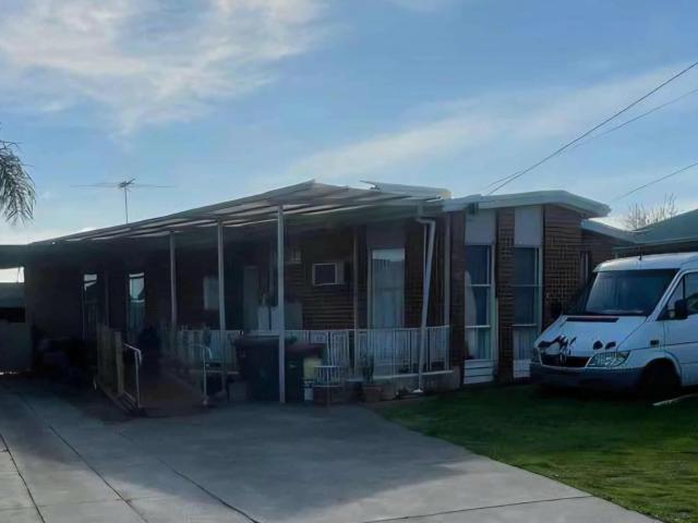 House for rent in Dallas, Victoria