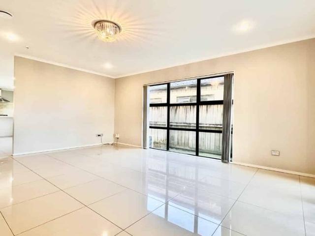 House for rent in Papakura