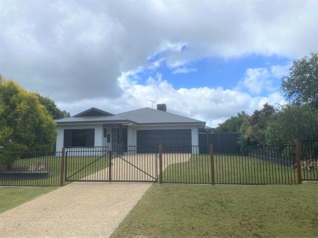 House for rent in Mareeba Town Centre Core, Mareeba