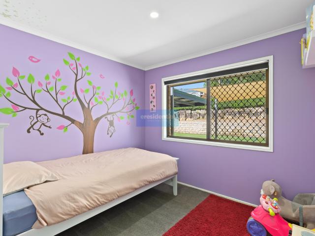 House for sale in Edens Landing