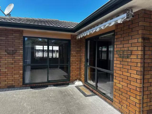 House for rent in Manurewa, Oroua County
