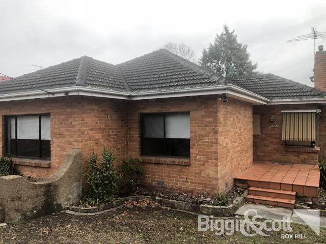 House for rent in Box Hill North