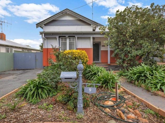 House for rent in Parkes, Parkes Shire Council