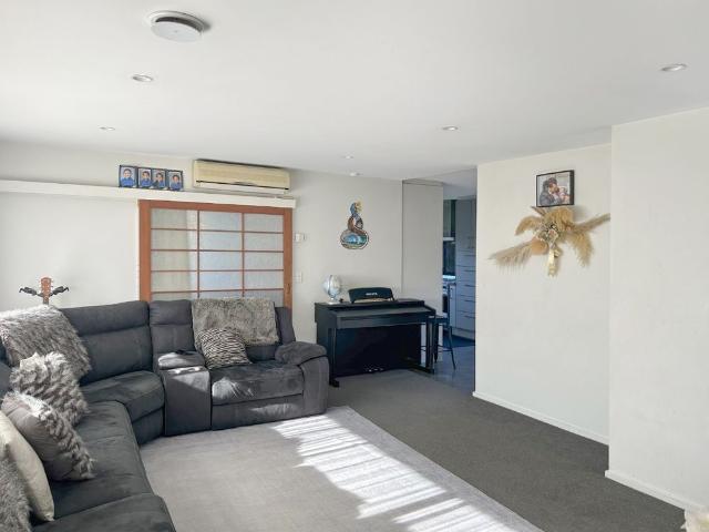 House for rent in Chaslands, Canterbury