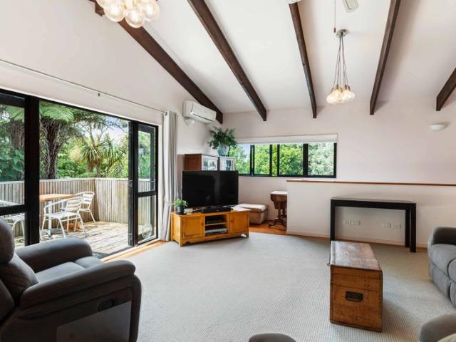 House for rent in Wairau Valley