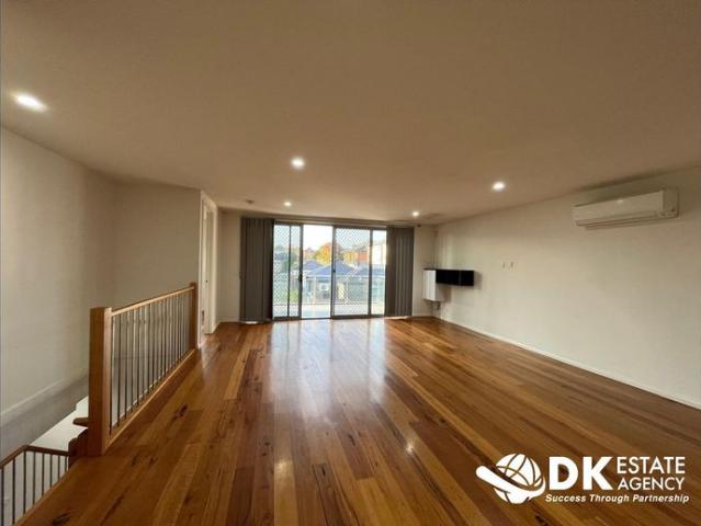Townhouse for rent in Camerons Creek, Victoria