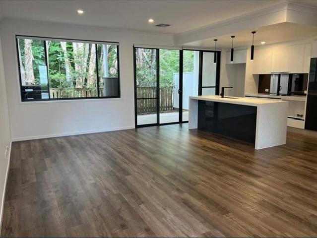 Townhouse for rent in Fernbrook, Queensland