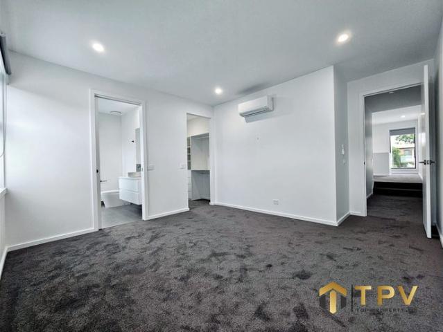 Townhouse for rent in Doncaster, Melbourne