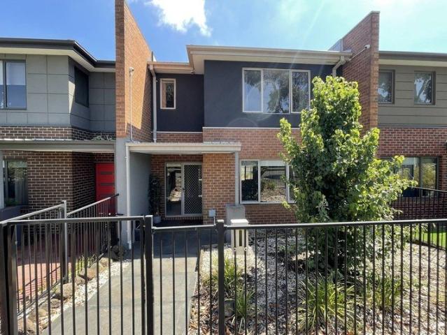 Townhouse for rent in Camerons Creek, Victoria