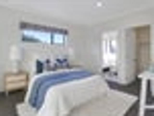 House for sale in Chaslands, Canterbury