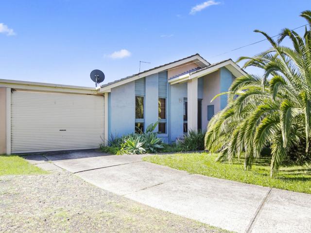 House for rent in Altona Green, Melbourne