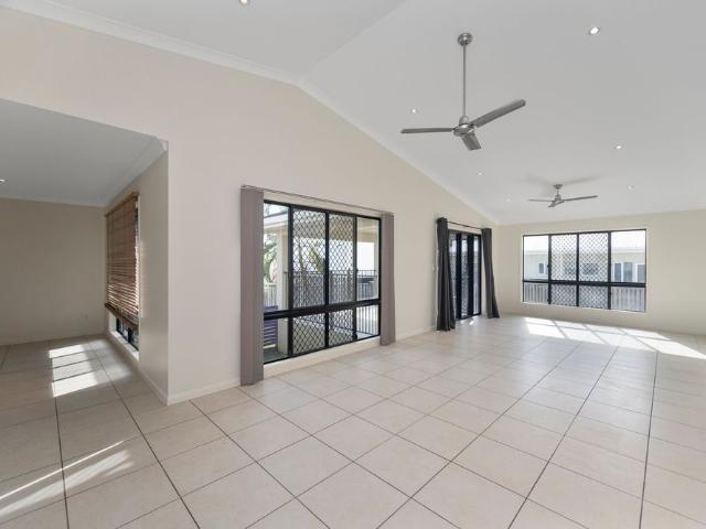House for rent in Bushland Beach, Queensland