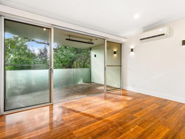 Townhouse for rent in Sydney, New South Wales