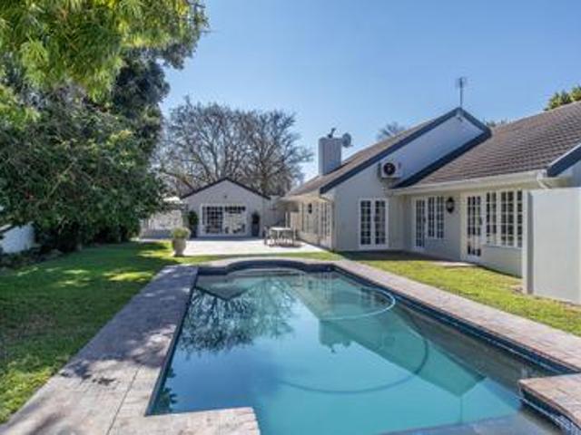 House for sale in Cape Town, Western Cape