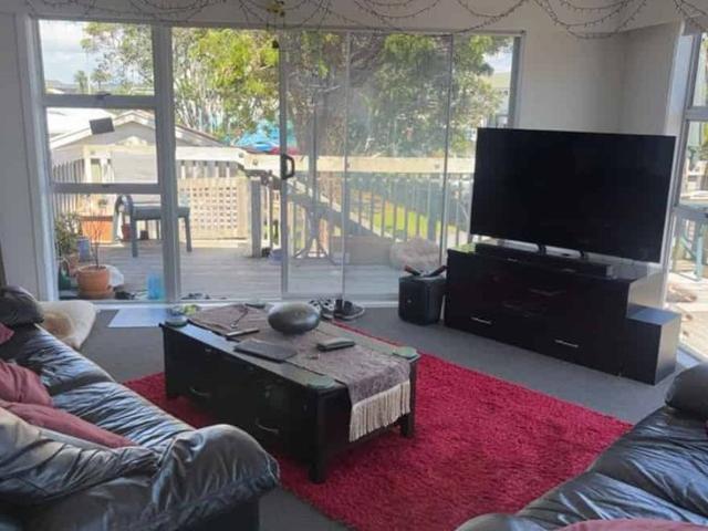 House for rent in Whangaparaoa, Oroua County