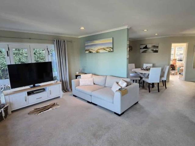 House for rent in Whangaparaoa, Oroua County