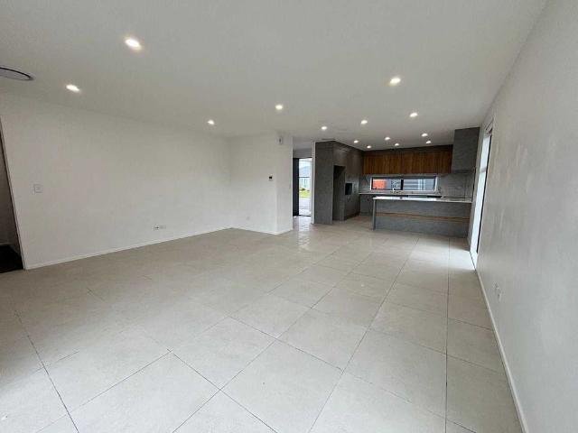 House for rent in Meadowlands, Christchurch
