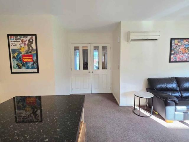 House for rent in Chaslands, Canterbury