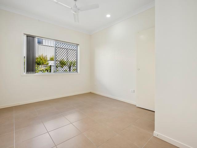 House for sale in Ivadale Lakes, Sunshine Coast Regional