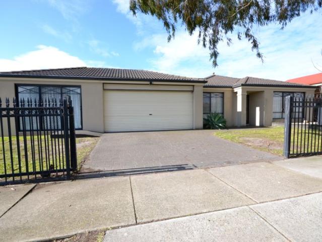 House for rent in Narre Warren South, Melbourne